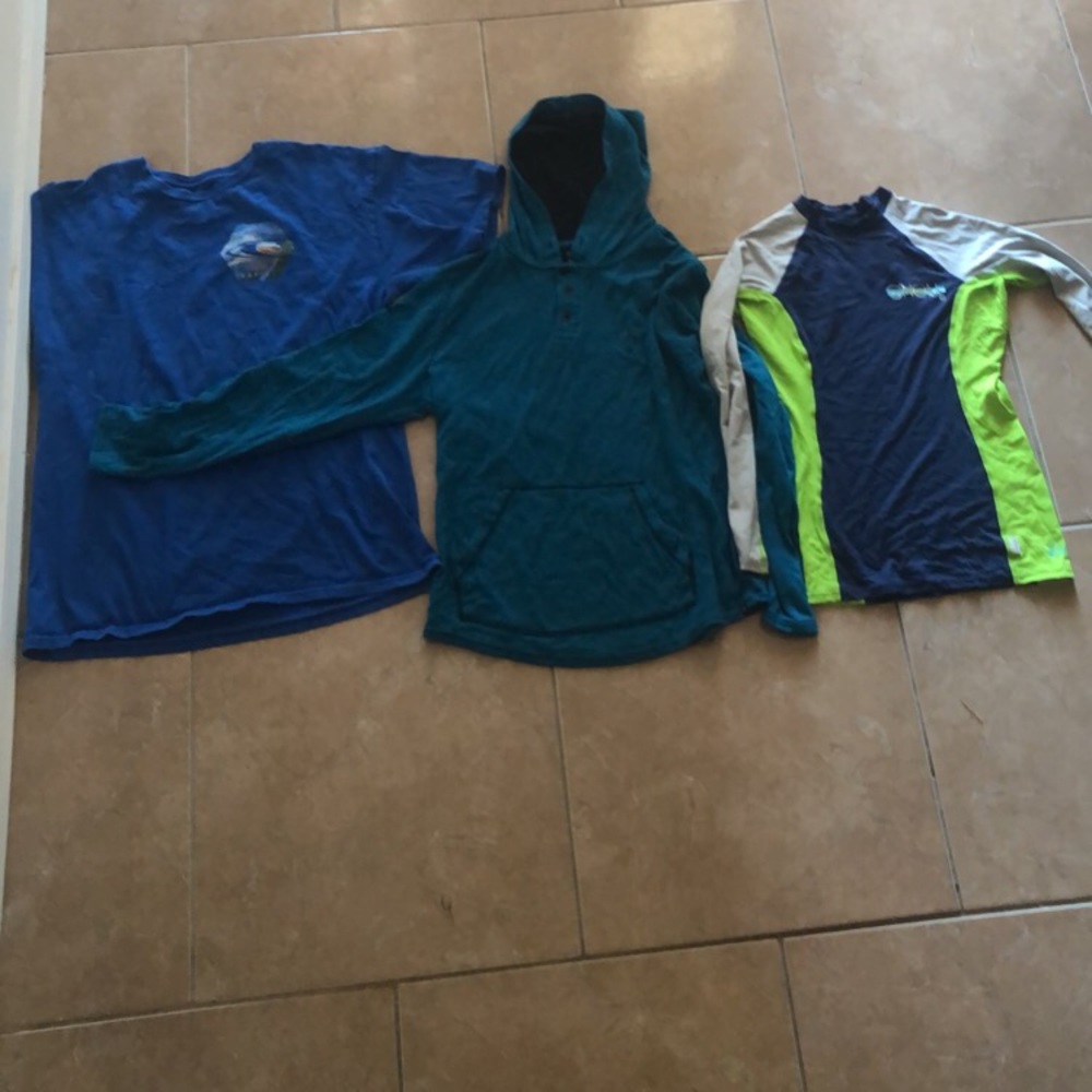 🔴GET ALL 3🔴Lg O’Neill Tee Shirt + 2 other items
